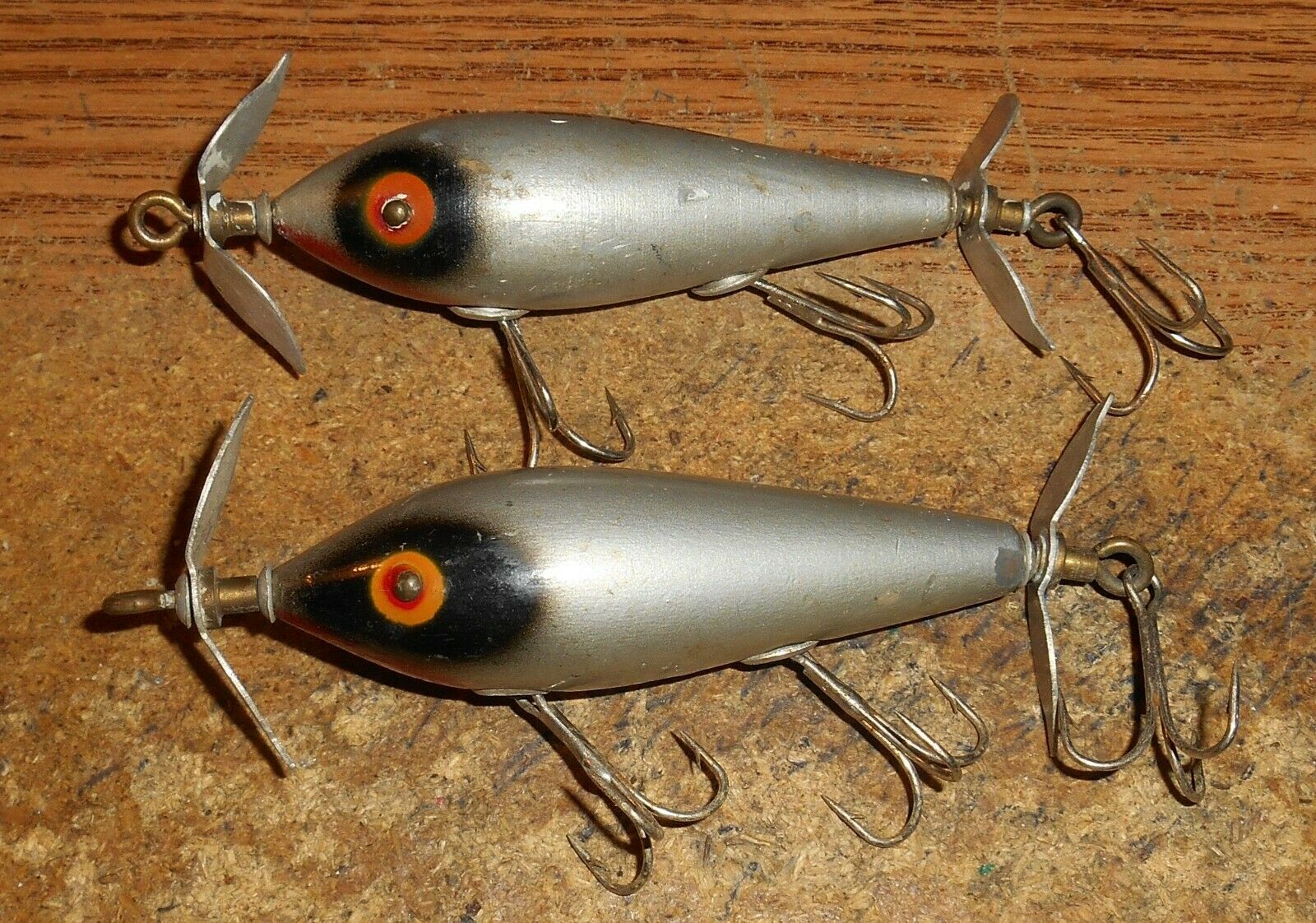 VINTAGE NEAL SPINNER LOT/2 DIFFERENT/TOUGH INDIANA LURE!